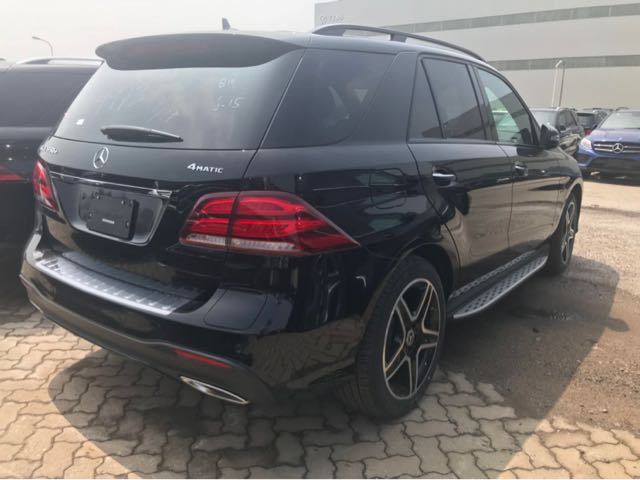 奔驰GLE550E新款价格2019款奔驰GLE550最新报价