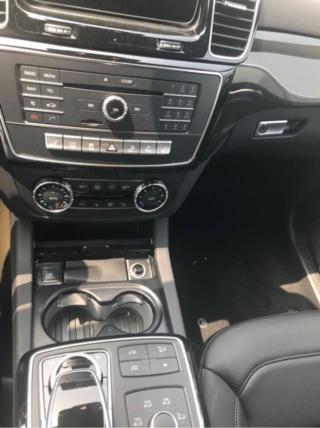 奔驰GLE550E新款价格2019款奔驰GLE550最新报价