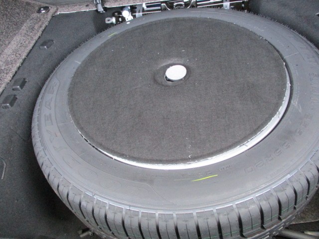 阿鲁巴金路虎揽胜18款分期购车现车报价 汽油