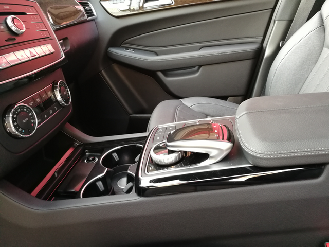 18款美版奔驰GLS450 潮流越野SUV 裸利促销