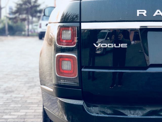 ʤ3.0T  Vogue ж