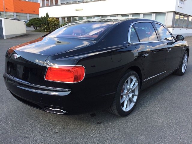 d0de96b7cdec66f6f2757586469bdf77.jpg@!64