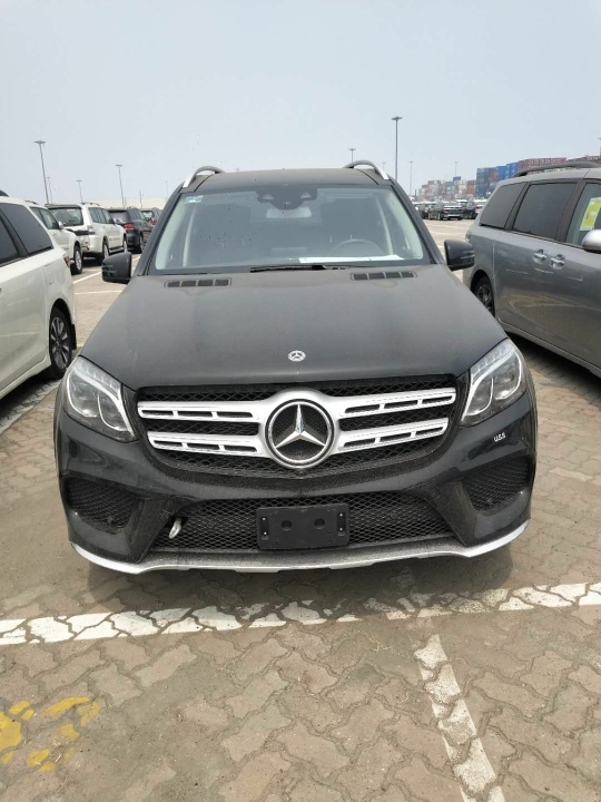 2018 GLS500 4MATIC ī 