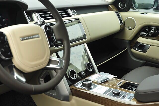 17款路虎揽胜行政3.0百万级豪华越野 年底清仓