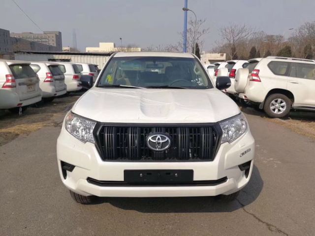 中东丰田霸道2700丐版报价 普拉多2700港口低