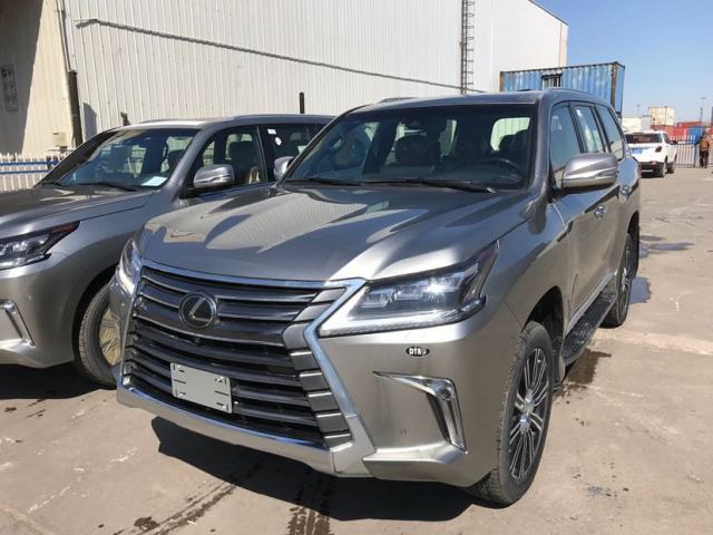 2018 ׿˹LX570   ж