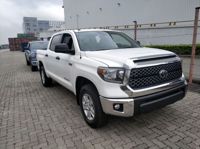 2018 ̹; 5.7L  SR5 Ӱ