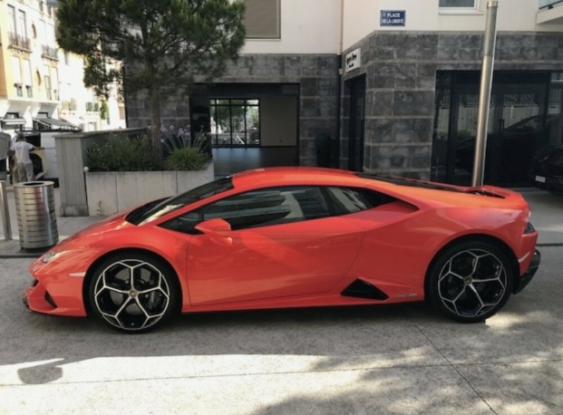  Huracan Performante