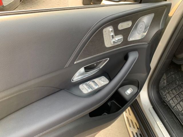 e29ec1e205c10853a508462ffc3e8e3a.jpg@!64