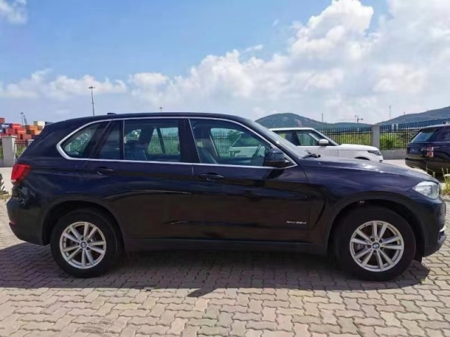 X5 xDrive25d   ŷ