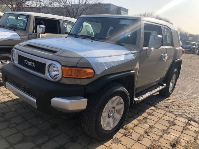 2020 ·FJ 4.0L GXR  ˫  ж