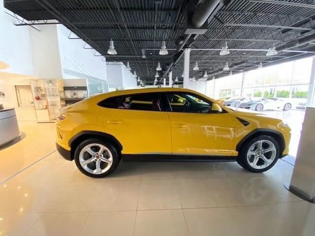 Urus 4.0T V8 ŷ