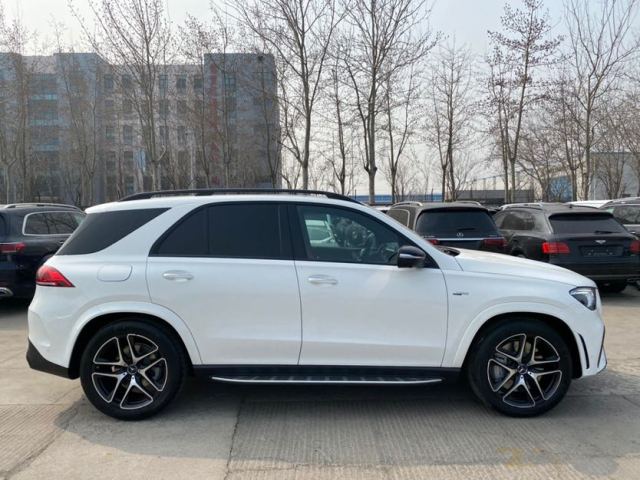 GLE53 ī