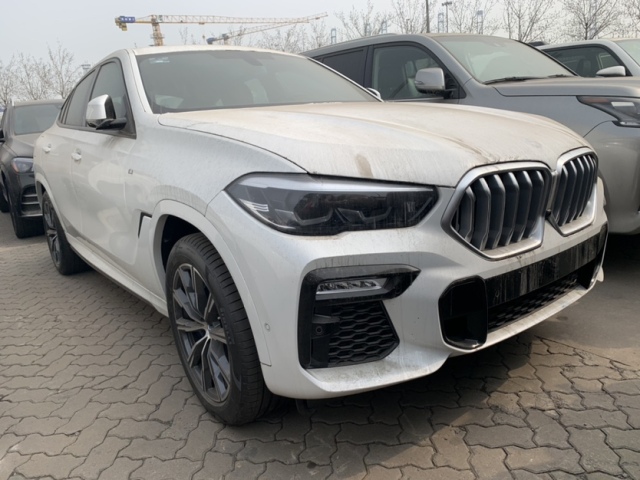 2021  X6 xDrive40i M˶ ī