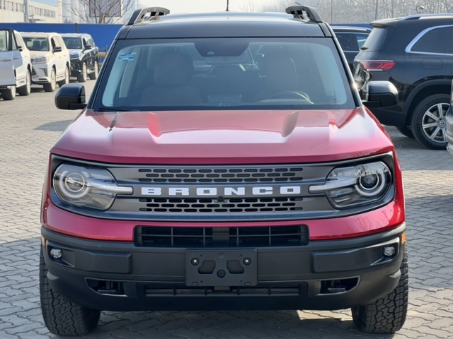 2021 Bronco 2.0T Badlands ī 