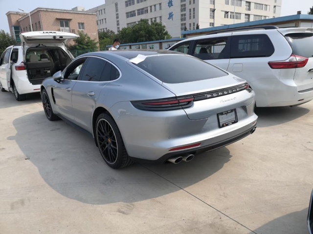 2020 Panamera 4S 2.9T ī 