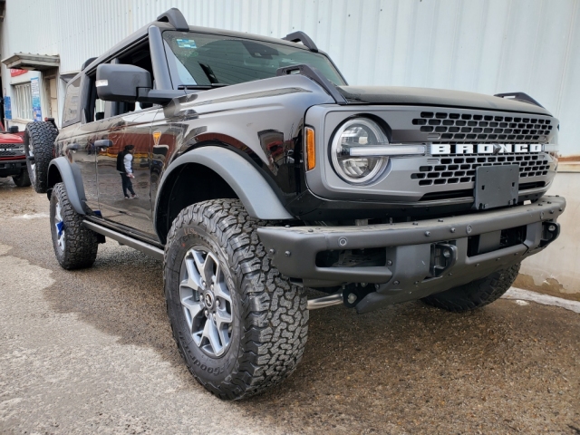 2022 Bronco 2.3T 4 Badlandsĵذ ī 