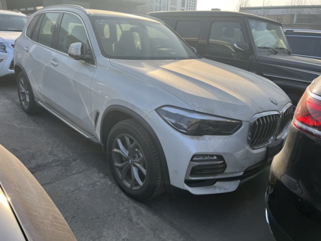 2021 X5 xDrive40i Xline ī