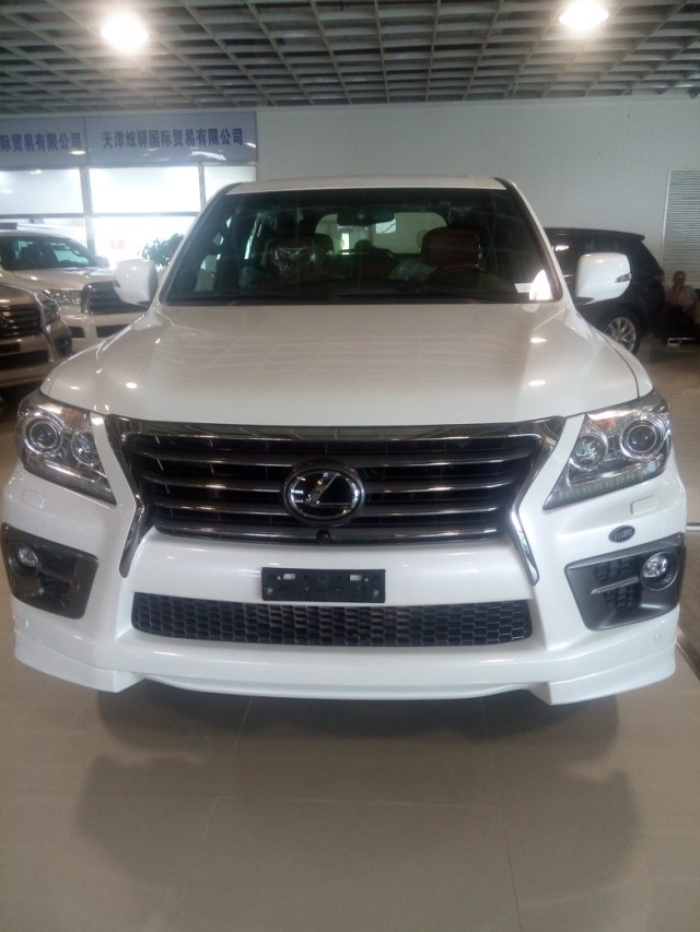 15款雷克萨斯570中东版霸气男人首选