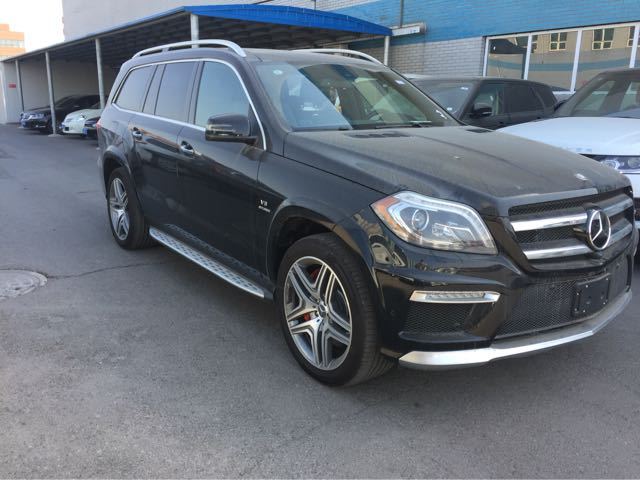 奔驰gl60最快suv仅49秒破百amg加身零首付