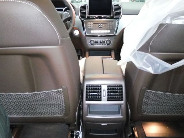 34f3bfcf8117bd475cef9b99acaf918e.jpg@!64