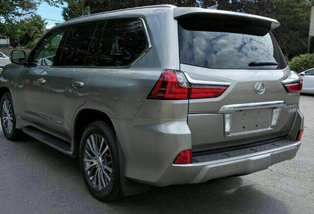 雷克萨斯lx570二手车16款 861b6d66ad2e31ae7ee7e264a7318c16.png@!640x