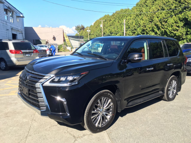 2016款雷克萨斯lx570中东版v8汽油底盘升降现车