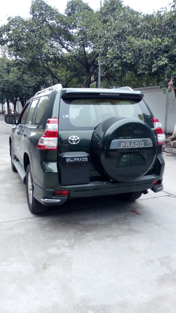 16款中东丰田霸道2700阿曼升级版港口现车优惠中