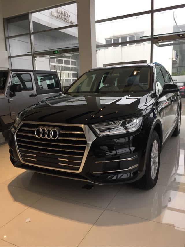 新闻中心 新闻 本地车市 车商促销 > 正文外观方面:2016款奥迪q7车身