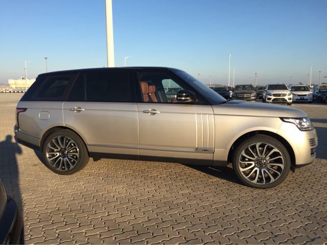 路虎揽胜行政3.0柴油配置齐全给价就卖行政柴油3.0报价多少