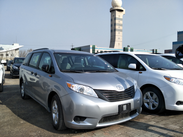 17款墨西哥版塞纳3.5l 丐版ce包全险40以内