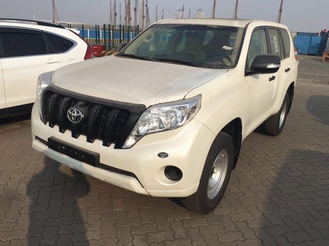 17款丰田霸道2700中东版外挂2气囊天窗港口现车配置报价全国上牌