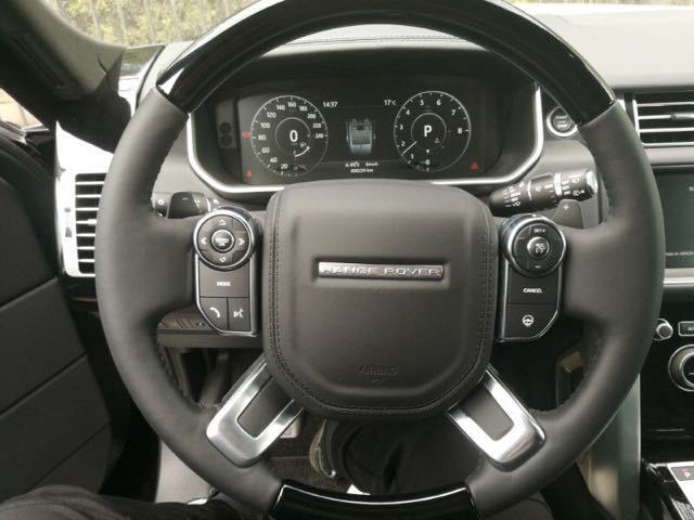 17款路虎揽胜仪表盘通过人性化直观设计