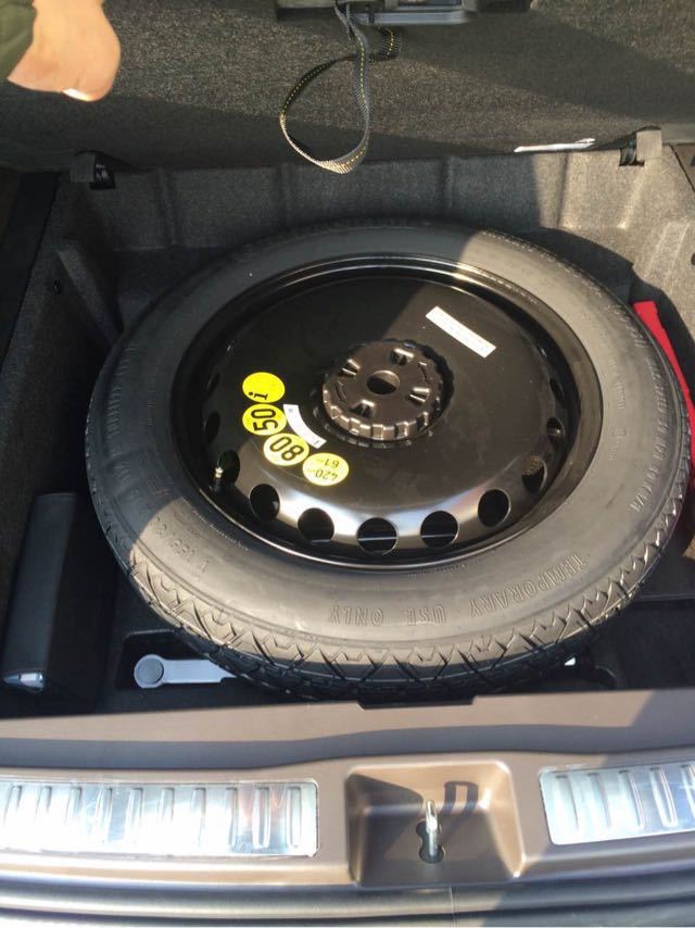 17款奔驰gle400加版豪华包内饰更是令人印象深刻