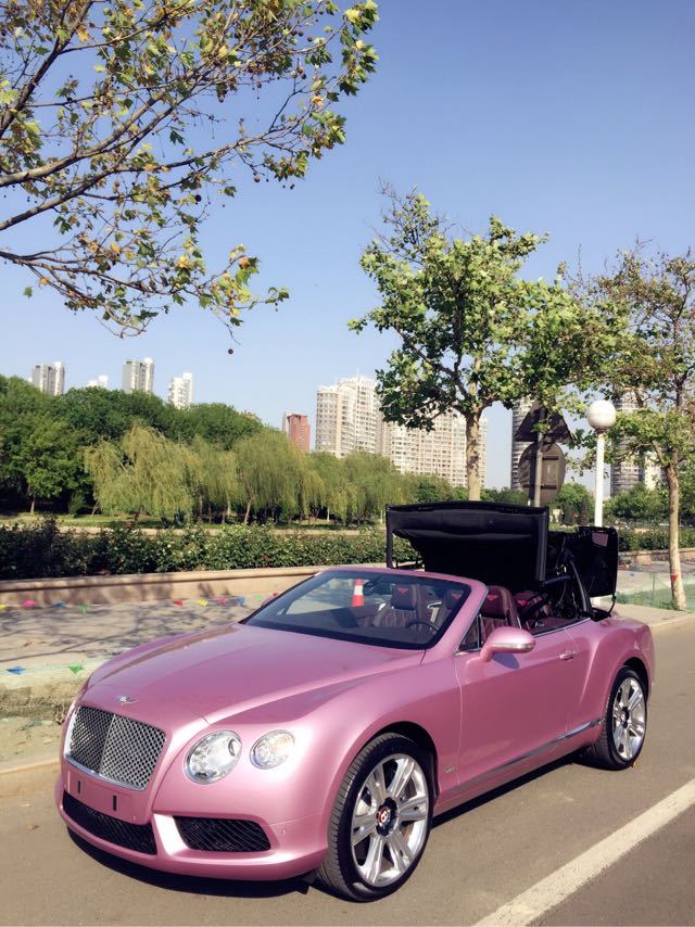 限量版宾利欧陆浪漫粉 五月超值优惠价