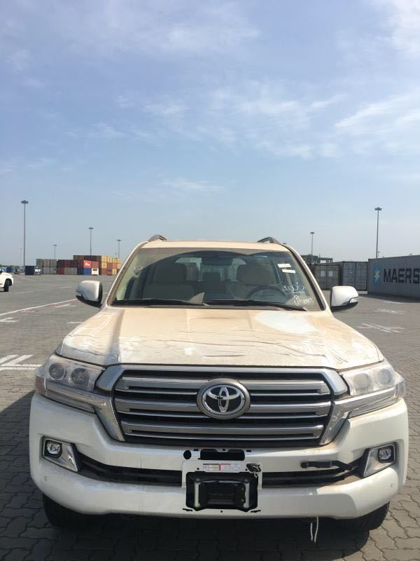 17款丰田酷路泽4000双差顶配天津港报价尽在众诚伟业欢迎电讯