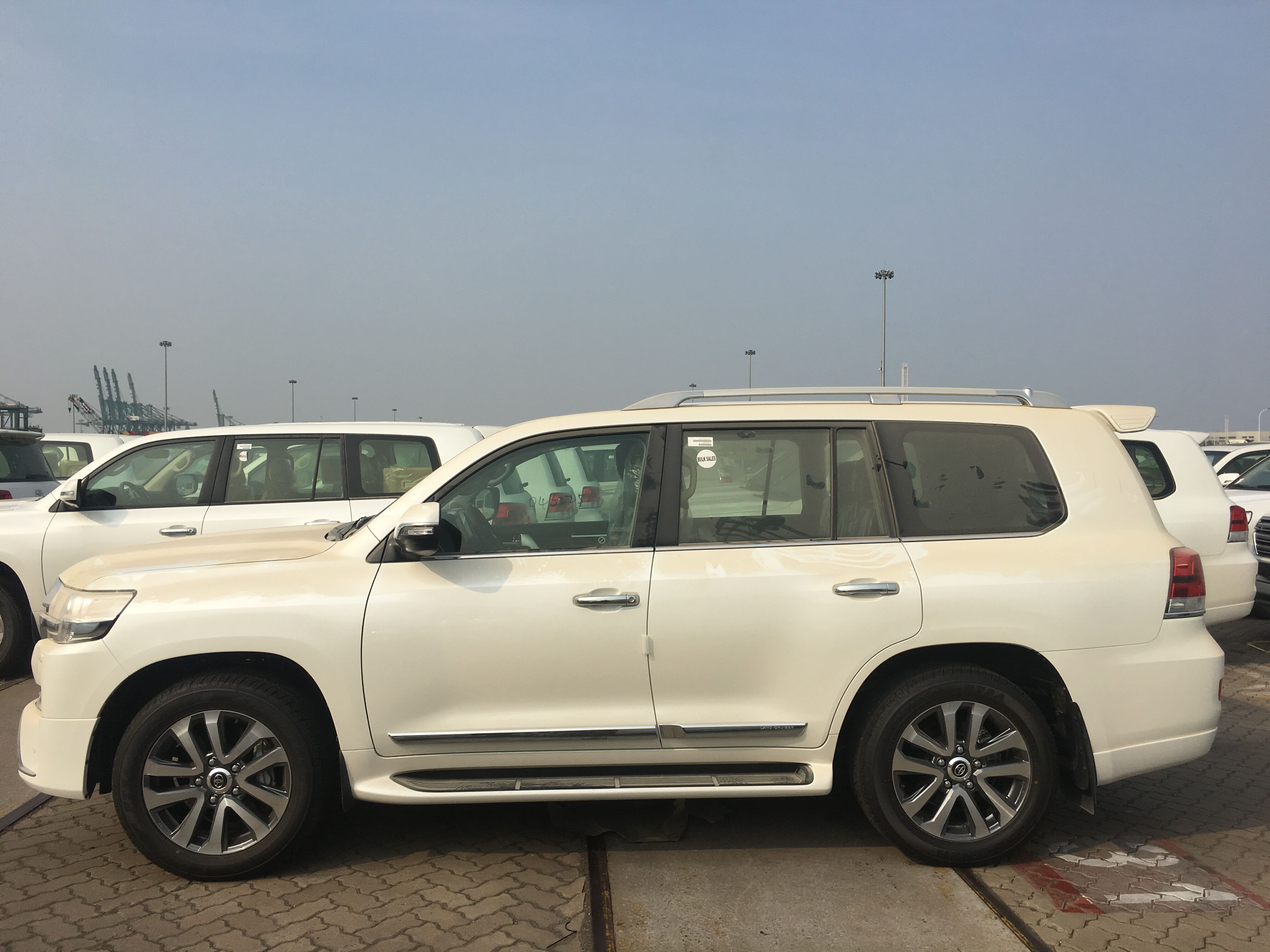 奔驰v260l银河商务现车报价直降56万