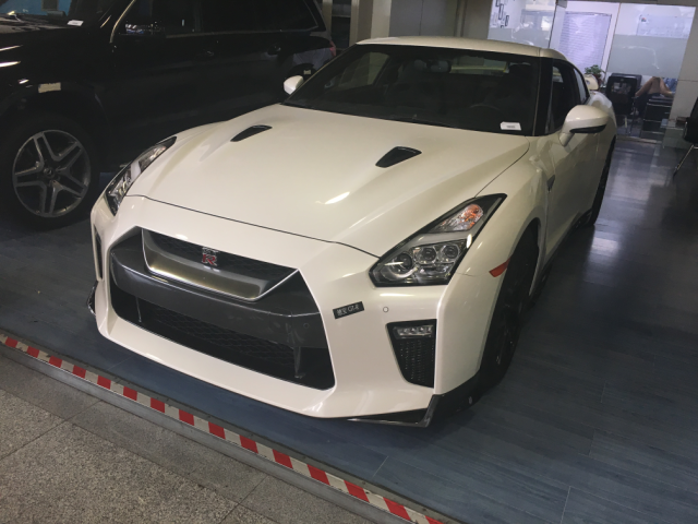 17款日产gtr实力跑车战神港口现车最新报价