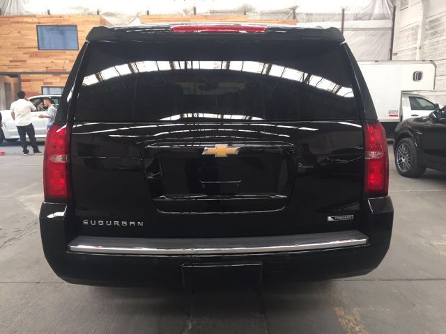 17款雪佛兰萨博班fbi座驾 底价现车出