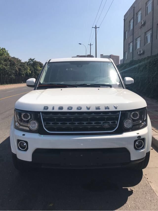新款路虎发现四现车实拍价格优惠热销中