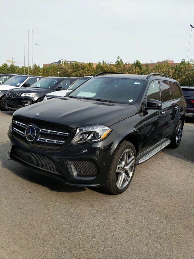 奔驰gls550全尺寸suv尽显奢华本质