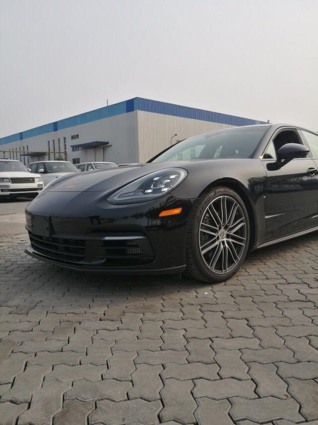 2017款保時捷panamera29t4s時尚首選