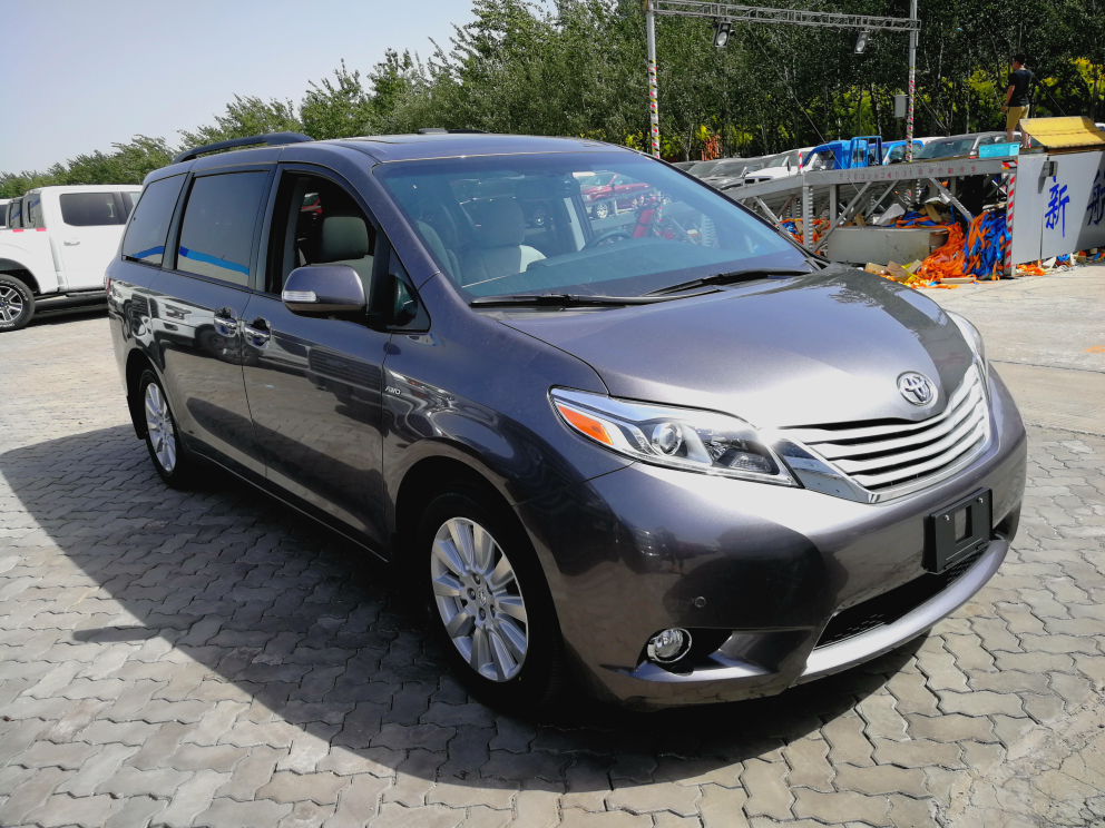 18座商务车 九人商务车保险多少钱