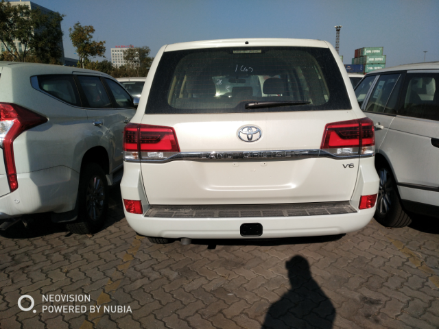 18款丰田酷路泽5700exr气泵v8越野报价87万