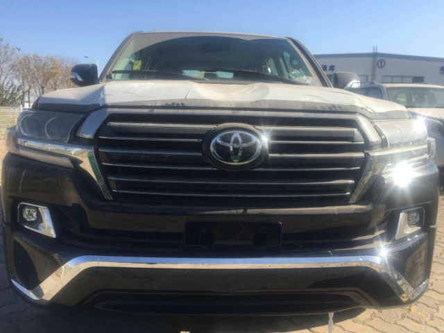 18款丰田霸道5700价格陆地巡洋舰四川最新报价