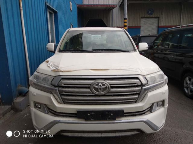 酷路泽价格4.0 51cbe85ad769e6d8110223f170379c74.jpg