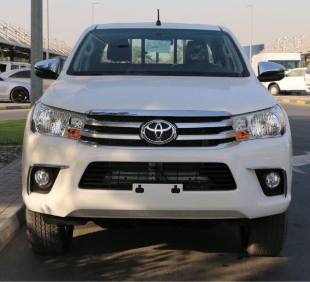 7l 四驱汽油版多用途越野