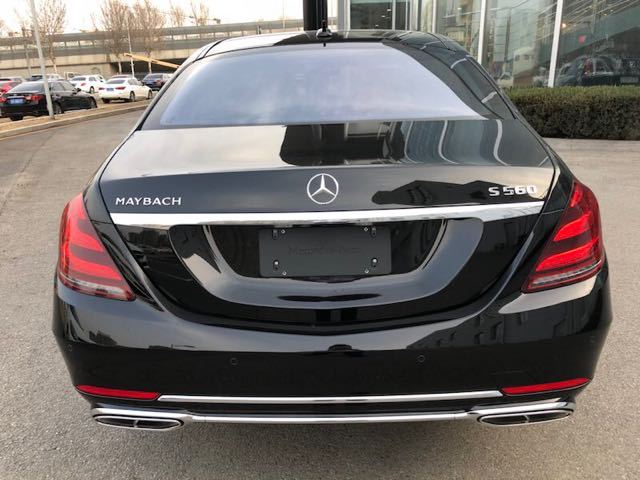 新一代梅赛德斯奔驰迈巴赫s560价格多少