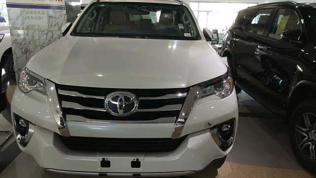 江西18款丰田穿越者2700四驱exr现车全国可分期报价29