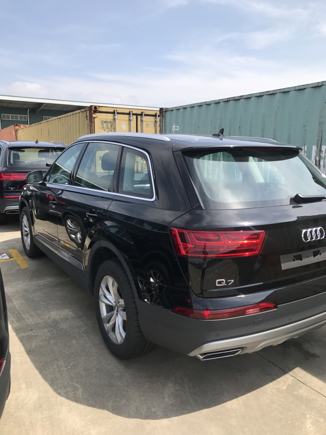 平行进口奥迪q7价格跌至57万不禁让人落泪